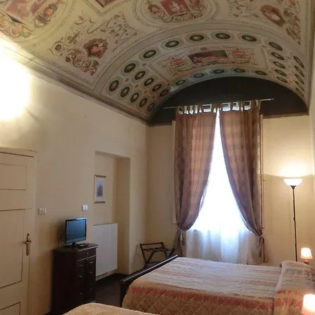 Pantaneto - Palazzo Bulgarini 4* Сиена