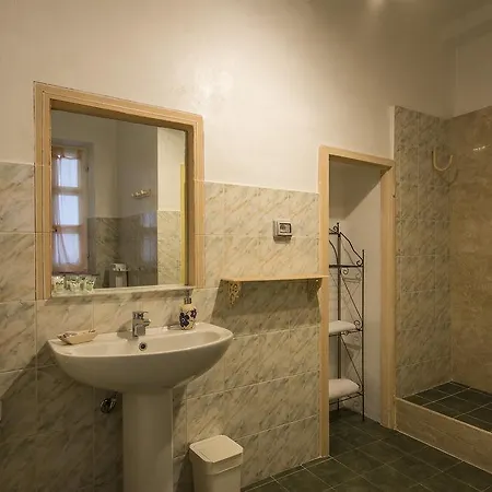 Pantaneto - Palazzo Bulgarini Panzió